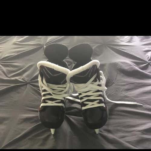 Youth Bauer Vapor Skates