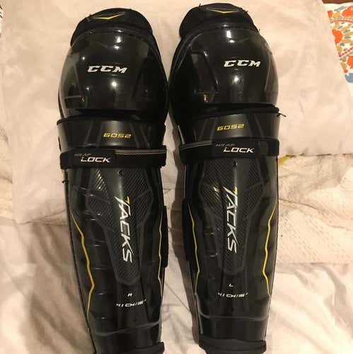 CCM 6052 Shin Guards 16”