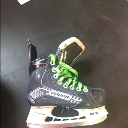Bauer X300 Youth Hockey Skates Size 11