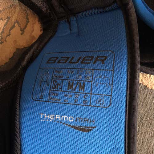 Bauer One.8 Sr Shoulder Pads