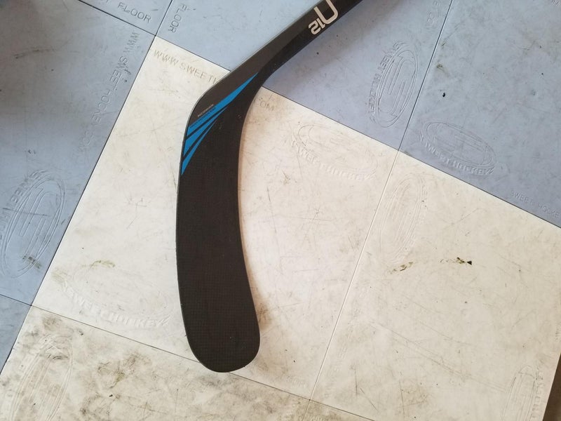 Sherwood Nexon12 (Black and Blue) Stick. Senior, 85 Flex, P92 like pattern.