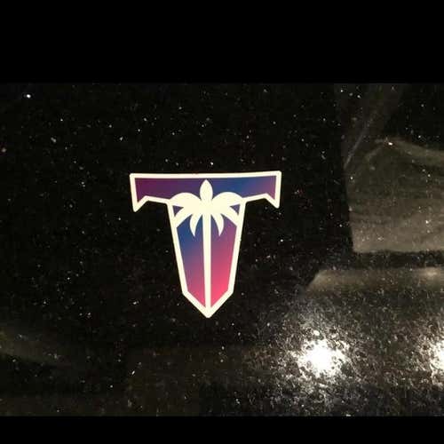 Throne Sticker And Lax Dip