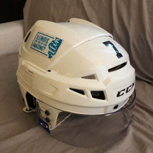 CCM VECTOR V08 WITH OAKLEY VISOR