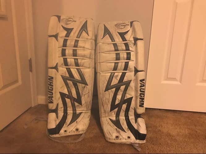 Vaughn Velocity 30+1” Leg Pads