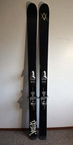 Volkl Gotama Twin Tip Men's Downhill Skis 190 cm. Look Pivot Bindings
