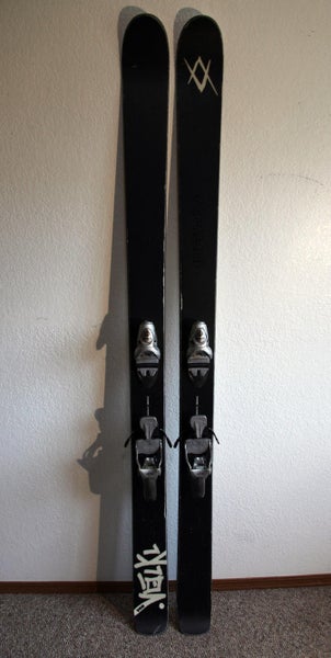 Volkl Gotama Twin Tip Men's Downhill Skis 190 cm. Look Pivot Bindings