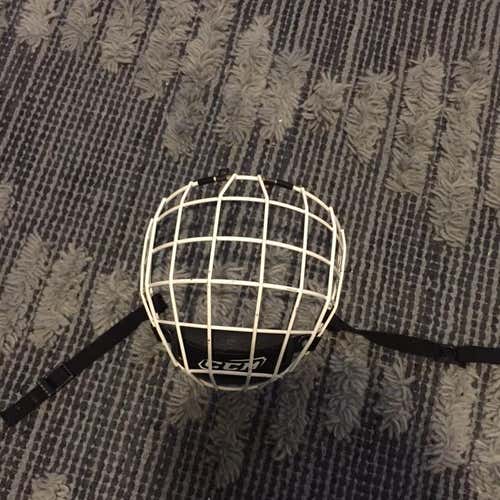 CCM FM480 Medium White Cage