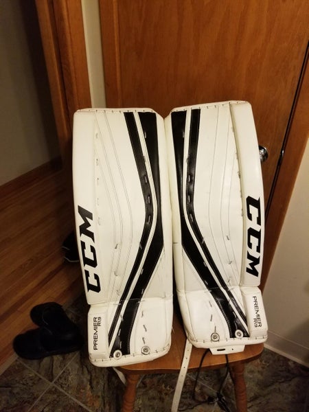 CCM Goalie Leg Pads Intermediate