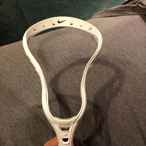 Nike Lakota