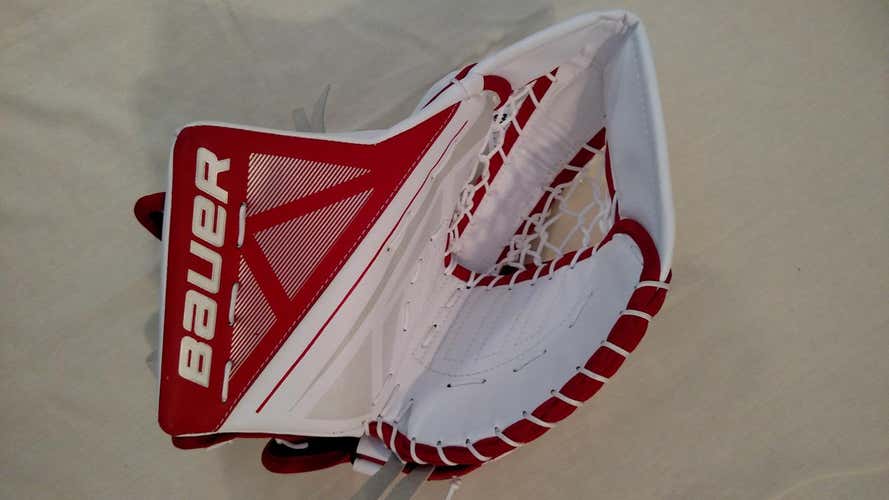 New Bauer Supreme S170 Goalie Glove Regular Senior