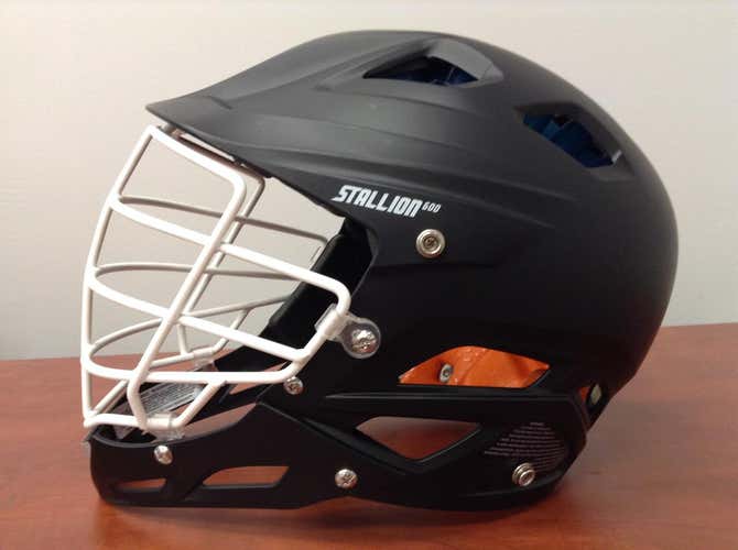 New Schutt Stallion 500 Helmet Adult (Matte Black/white XL)