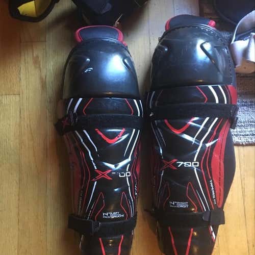 Bauer X700 Shin Guards