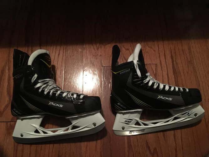 New CCM Tacks 6052 Skates Senior Size 10.5