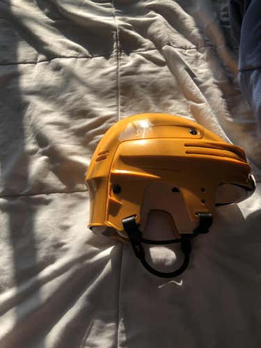 New Bauer 4500 Helmet