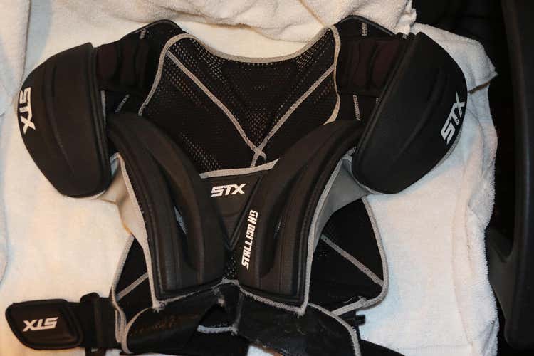 STX Stallion HD Shoulder Pads