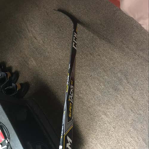 CCM Super Tacks 2.0 P40 75 Flex Grip