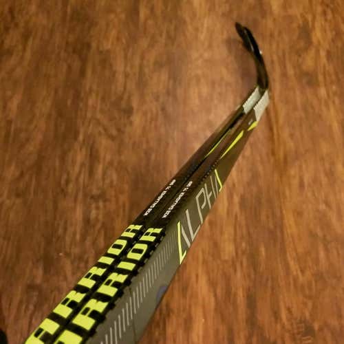 New Warrior Alpha QX Pro Stick Righty W28 75flex Senior