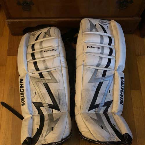 26+1 Vaughn Vpg 7100 Junior Leg Pads