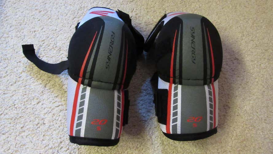 Easton Synergy 20 Elbow Pads Like New