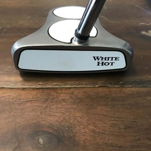 Odyssey White Hot 2 Ball Center Shaft Putter