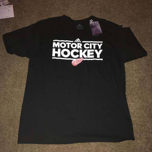 Brand New Red Wings Shirt XL