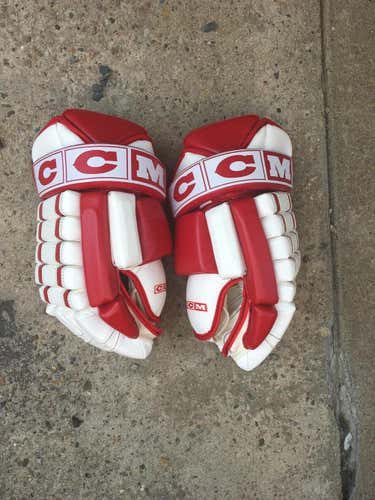 New CCM Pro Stock NCAA Vintage Gloves