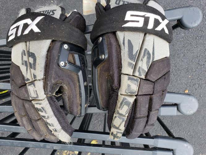 STX Shield  Youth Goalie Gloves