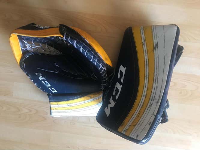 Ccm Extreme Flex 400 Glove And Blocker