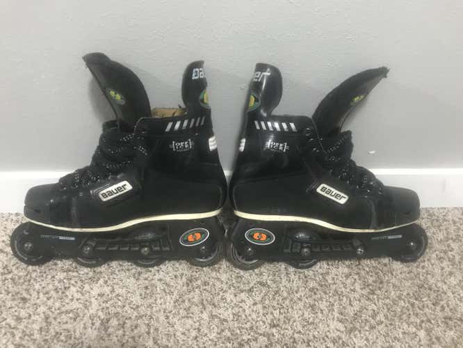 BAUER Senior Rollerblades size 9D