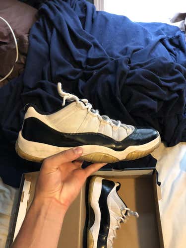 Jordan 11 low “Concord”
