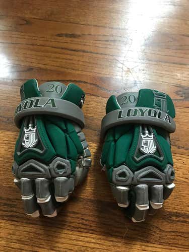 Loyola King 3 Gloves