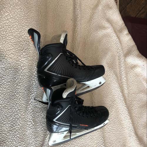 Easton Mako ll, Size 8 1/2