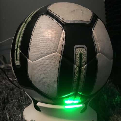 Adidas MiCoach Smart Ball