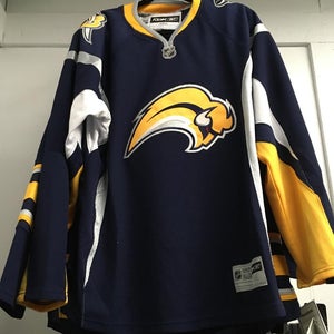 New Reebok Navy Buffalo Sabres Jersey