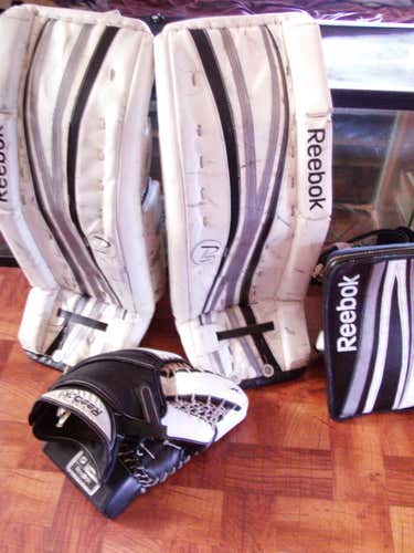 Reebok Premier-4 18K Leg Pads & Gloves (Full Set/Regular)- SX28