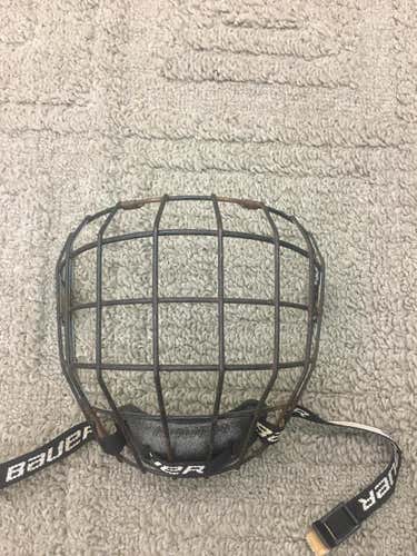 Bauer RBE VIII Medium Cage Used