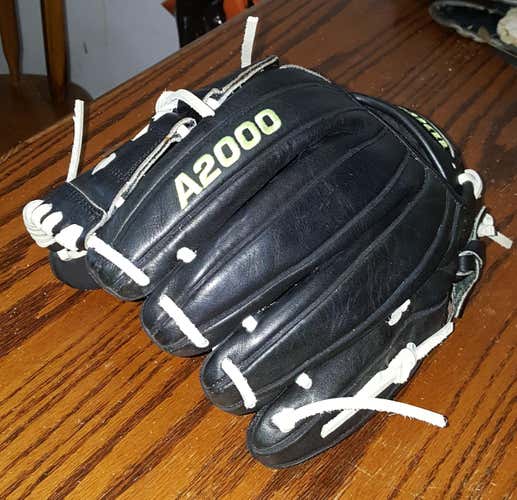 Used Wilson A2000 CK22 Glove