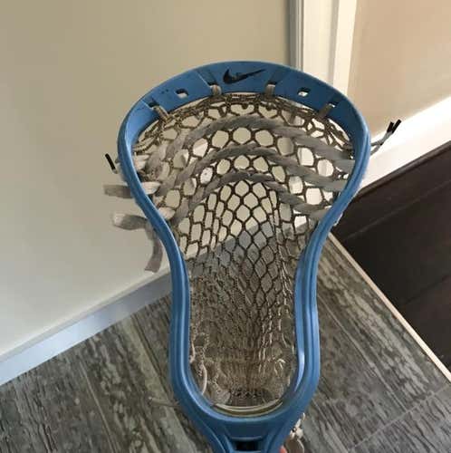 Nike Lakota U (Strung With Hero)