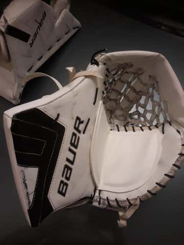 Bauer one.9 glove and blocker