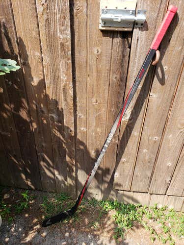 Easton Synergy HTX Stick Righty E4 85 Flex No-Grip