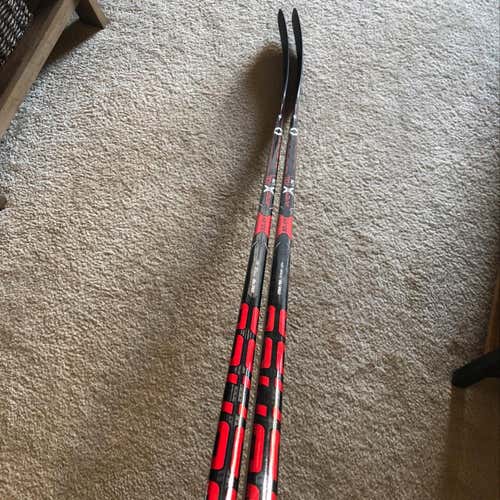 2 Pack - Bauer Vapor x700 Lite RH 77 P88