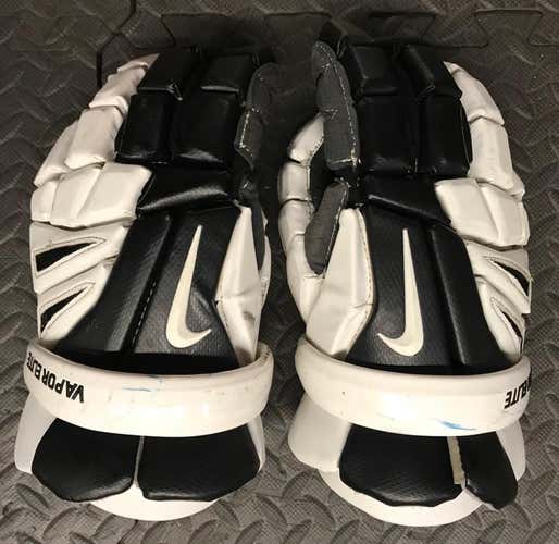 Used Vapor Elite Gloves
