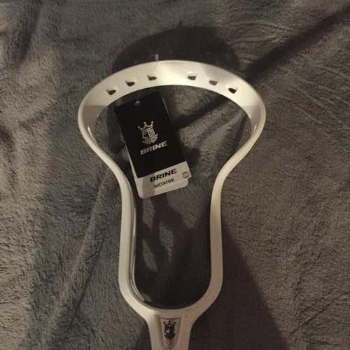 BNWT Brine Dictator X White
