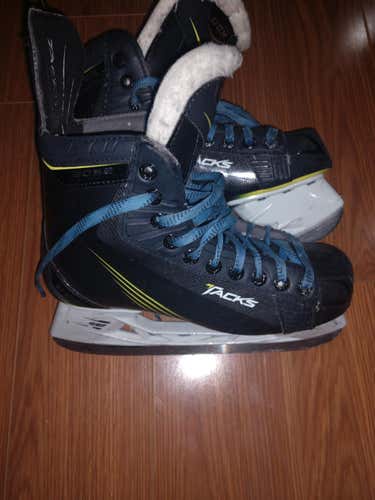 CCM CCM Tacks Skates Junior Size 5