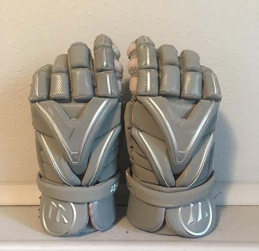 Warrior Evo Gloves - No Trades