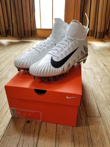 Brand New Nike Alpha Menace Elite Cleats