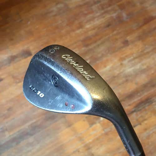 Cleveland CG10 60 Degree Wedge w/ Brand New Lamkin Grip