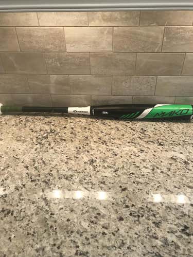 Easton Mako Bat