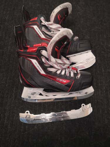 CCM JetSpeed Skates Junior Size 5D