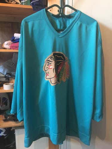 Chicago Blackhawks Bauer Practice Jersey, size 56